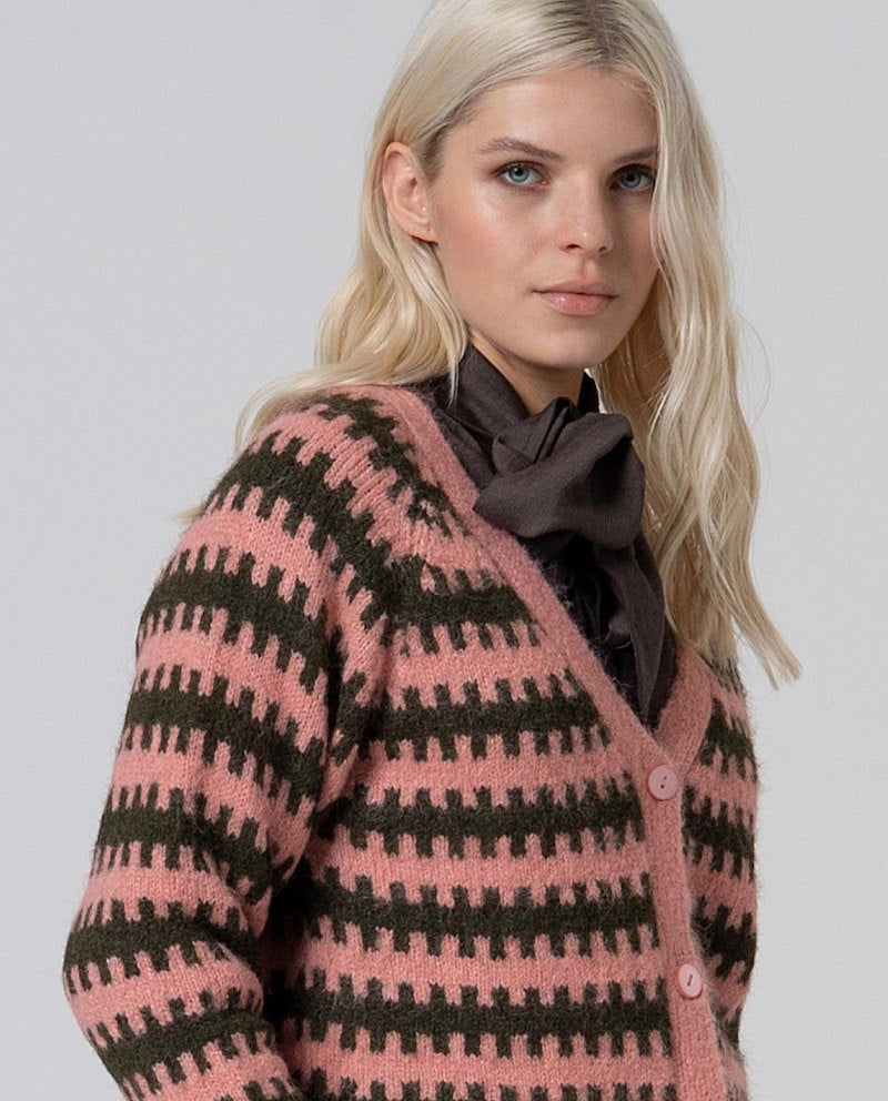 Cardigan court en maille chunky Surkana
