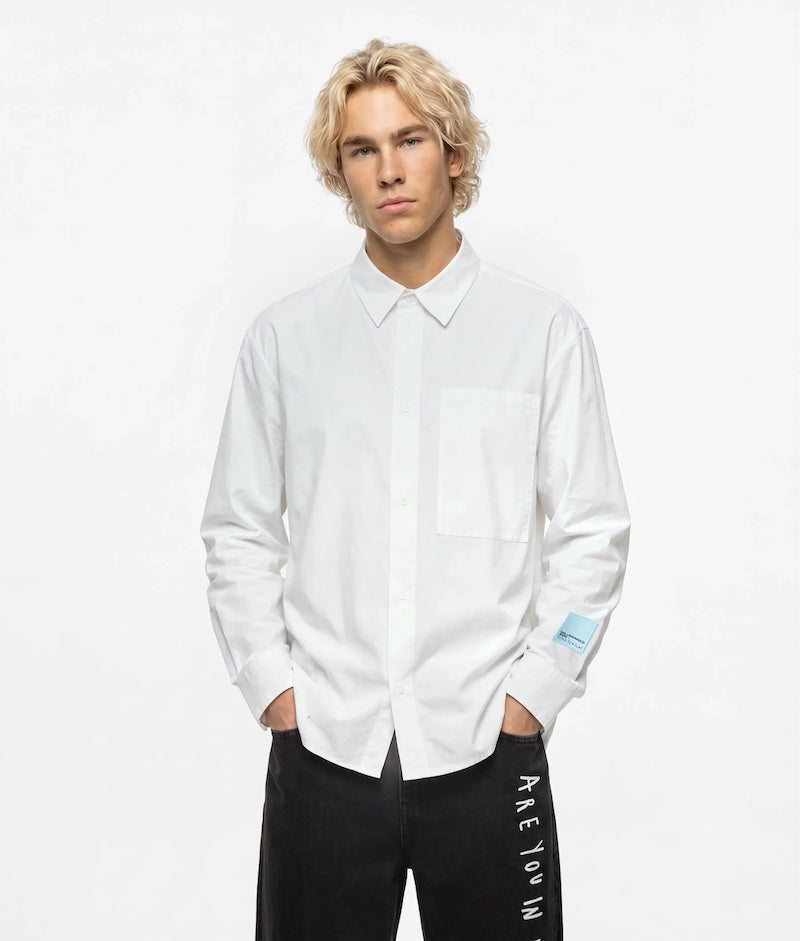 Chemise blanche homme Karl Lagerfeld x Pietro Terzini – citation au dos