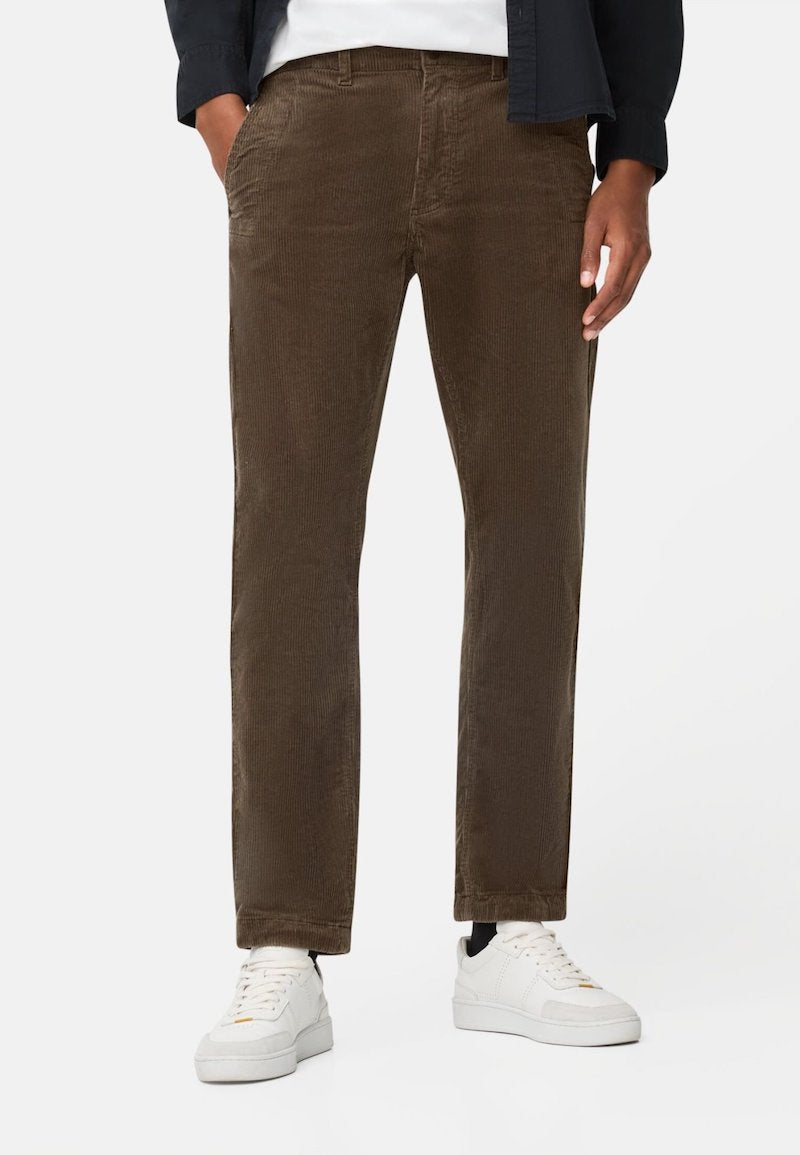 Chino en velours de chez Camel Active