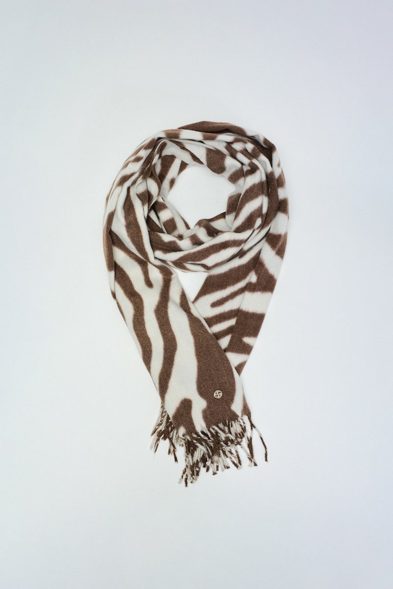 Foulard femme animalier de chez salsa Jeans