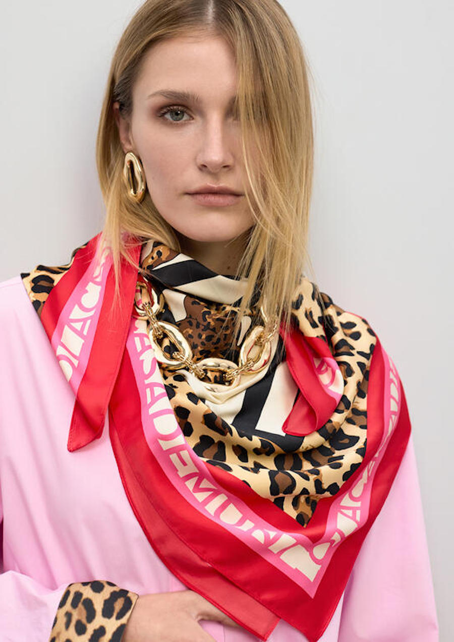 Foulard animalier et rose Lola Casademunt
