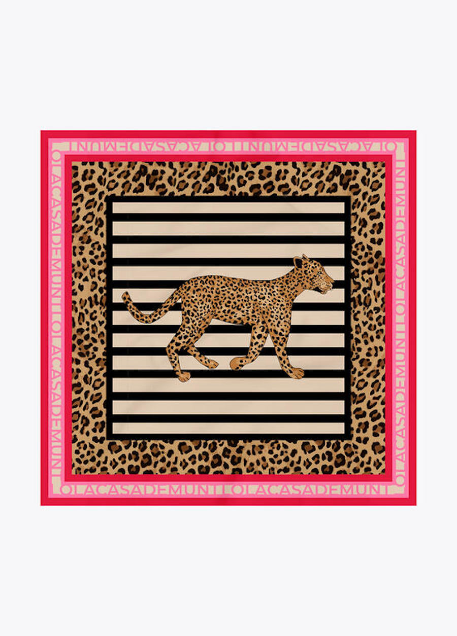 Foulard animalier et rose Lola Casademunt
