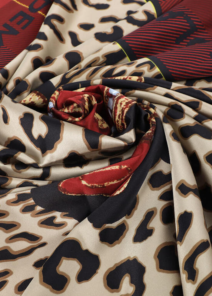 Foulard animalier et tartan Lola Casademunt