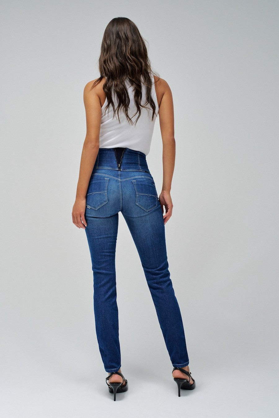 Jeans femme modèle Diva de chez salsa Jeans