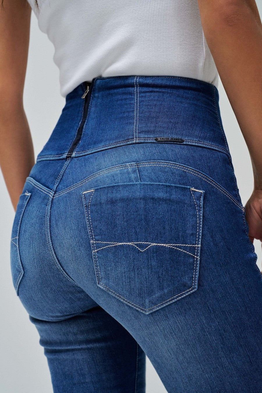 Jeans femme modèle Diva de chez salsa Jeans