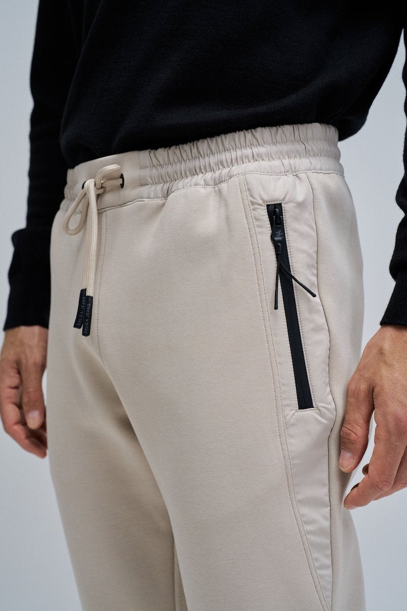 Pantalon jogger homme de chez Salsa
