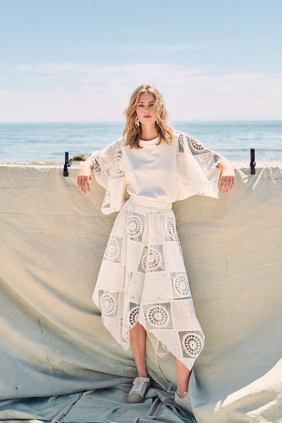 Jupe asymétrique brodée BSB