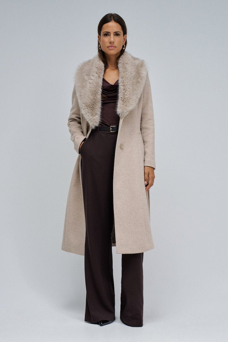 Manteau long femme avec fourrure amovible de chez Salsa