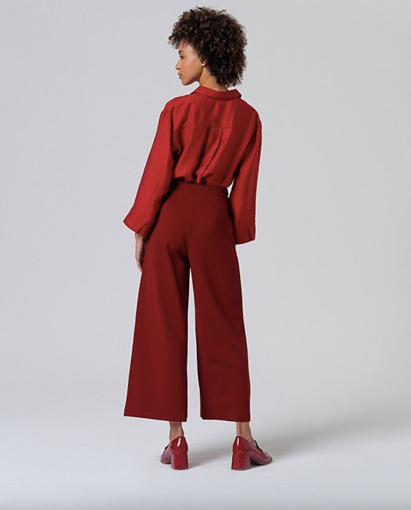 Pantalon rouge anglais pour femme de chez Surkana