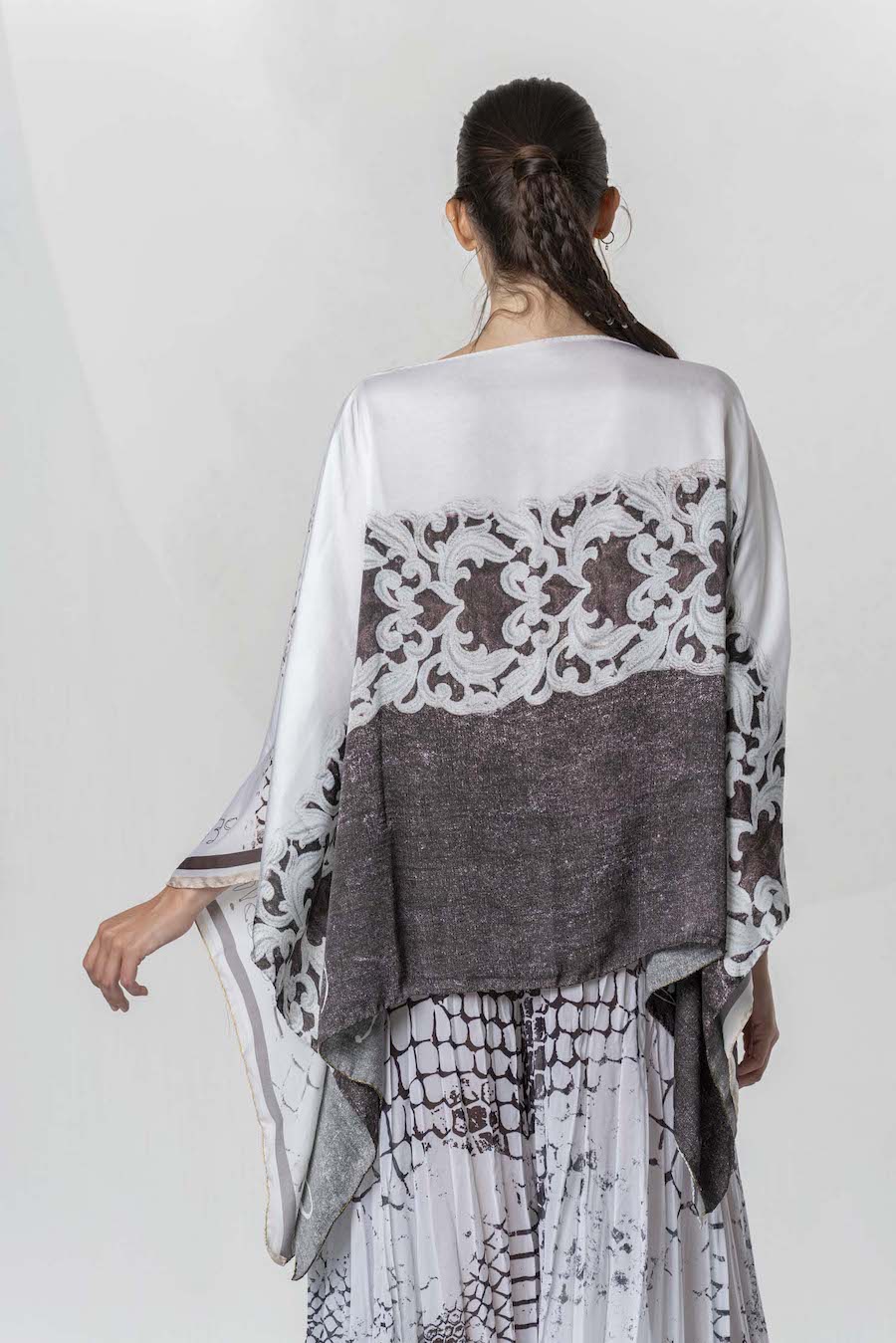 Poncho Elisa Cavaletti