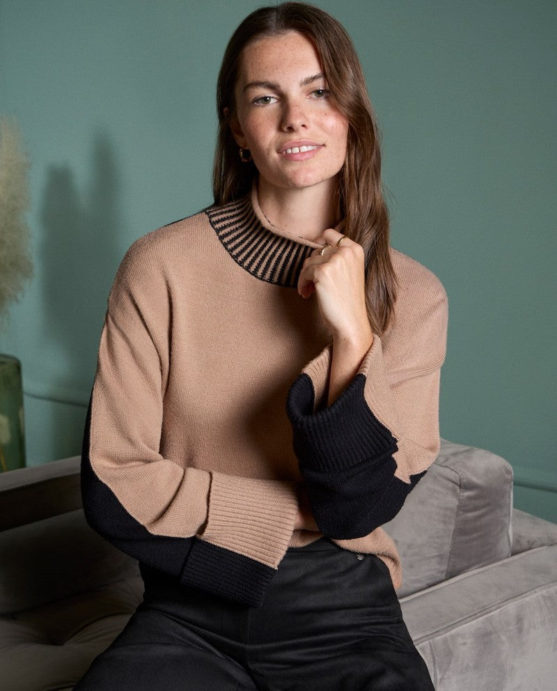 Pull femme avec col montant Surkana