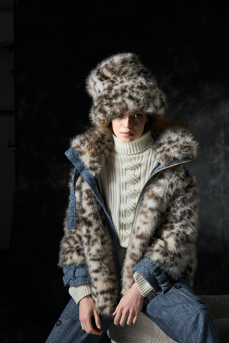 Manteau animalier de chez Tricot Chic