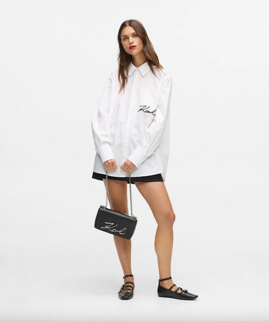 Sac à main haut de gamme Karl Lagerfeld avec signature métallique