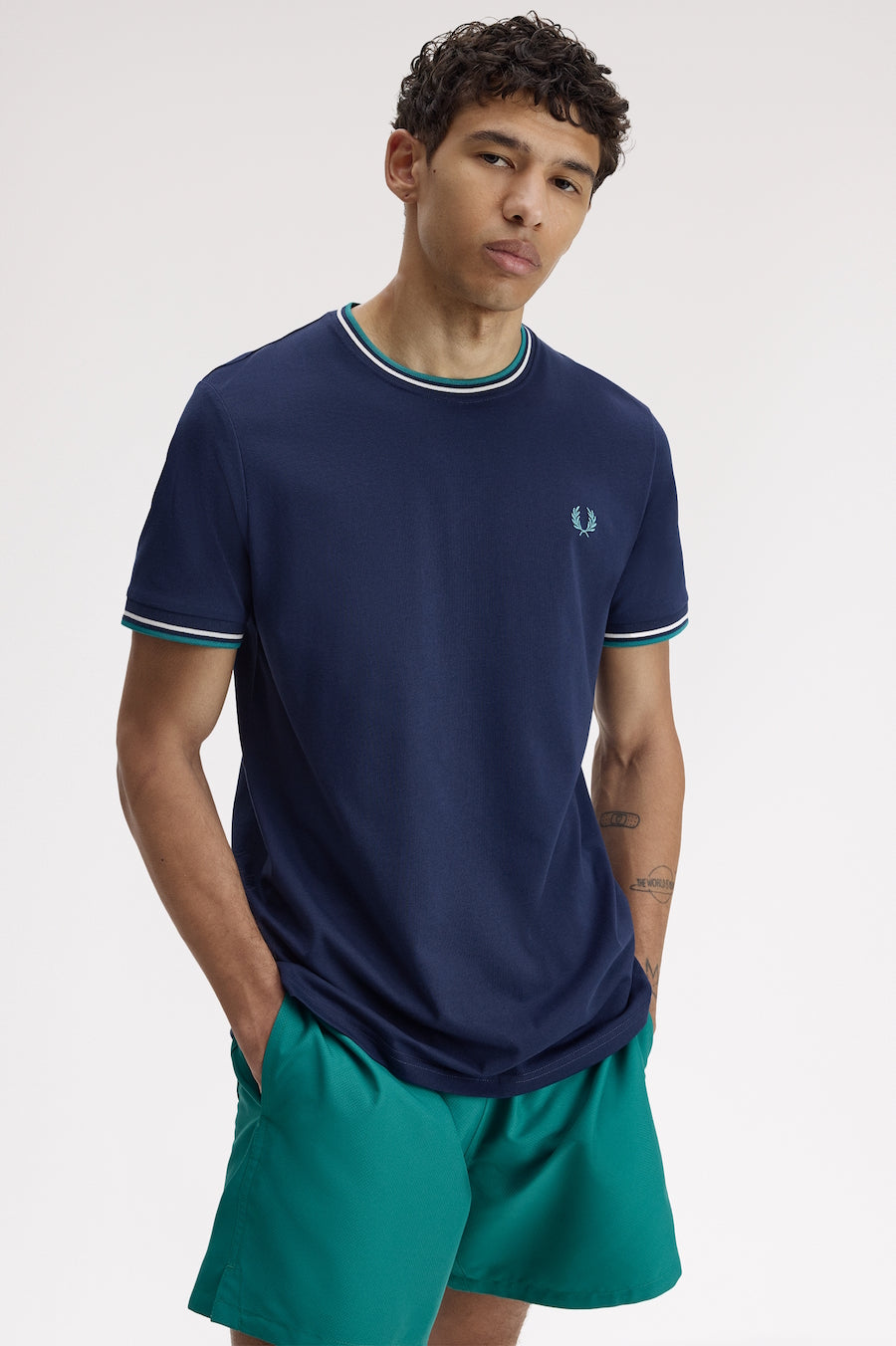 T shirt Fred Perry M1588 86A bleu tennis