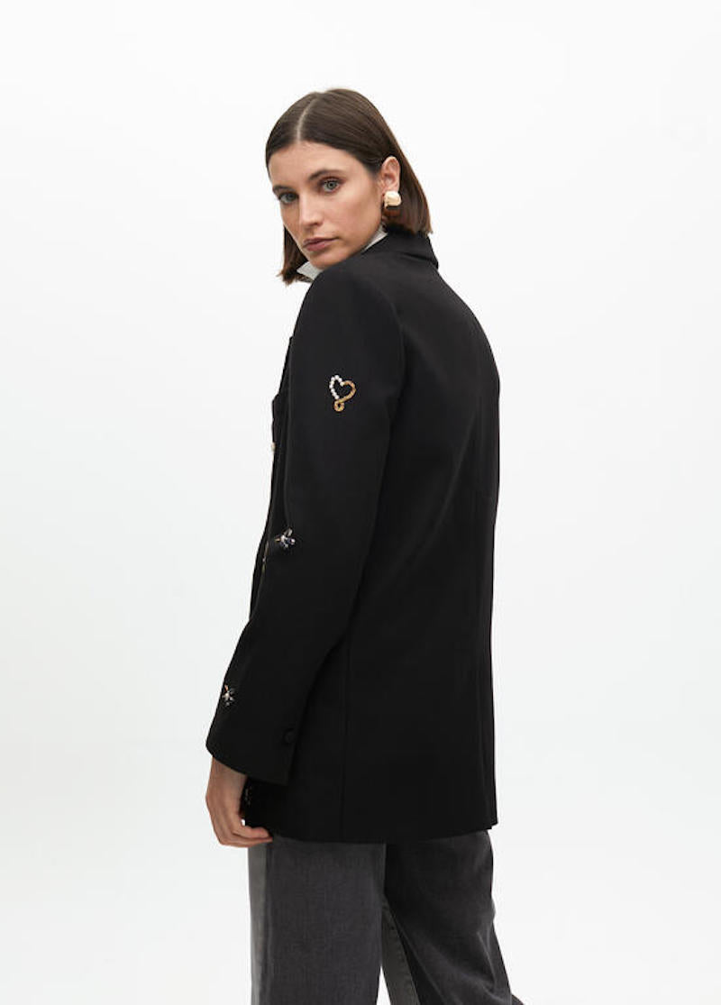 Veste de tailleur Lola Casademunt avec bijoux
