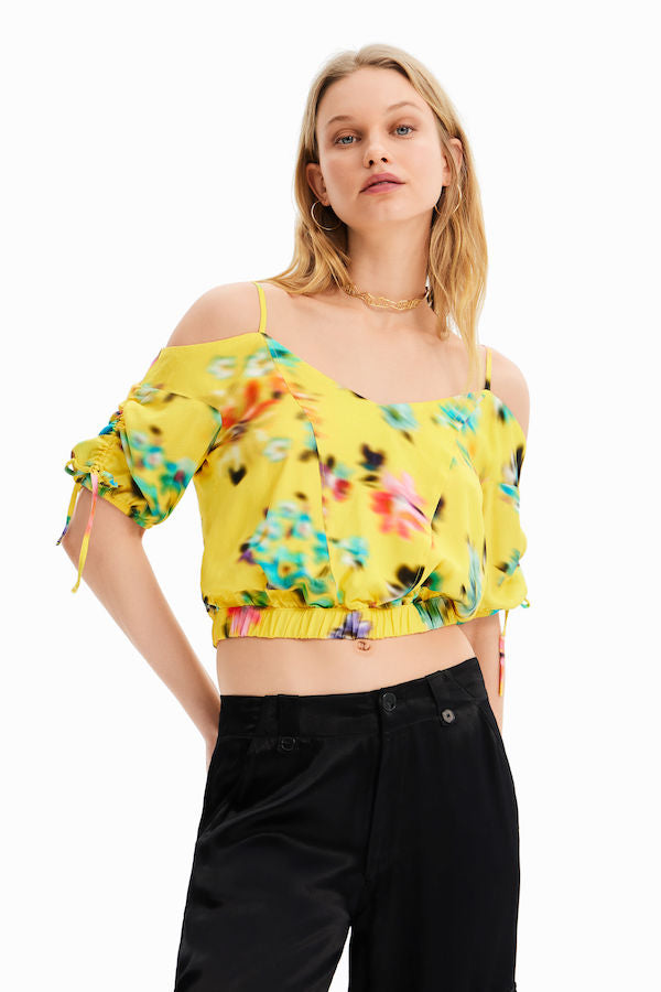 Blouse courte Betty Desigual 23SWBW20