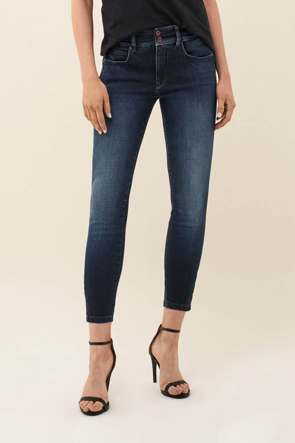 Jean Secret Capri Salsa 123505