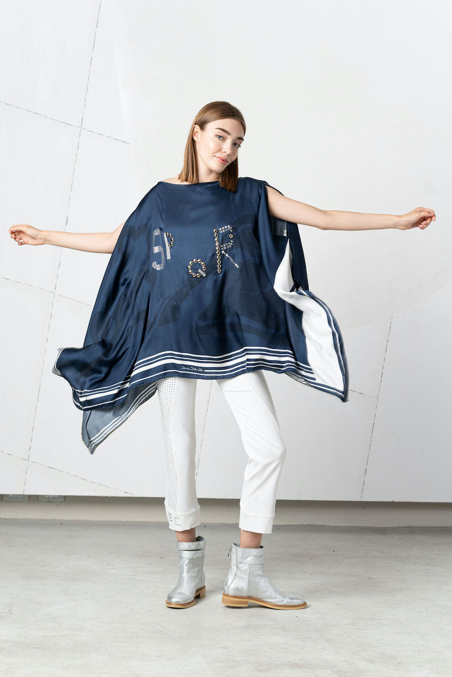 Poncho Elisa Cavaletti bleu marine