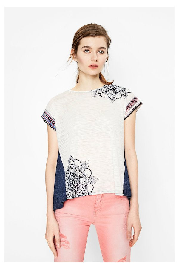 Tshirt Desigual  73T2YA9