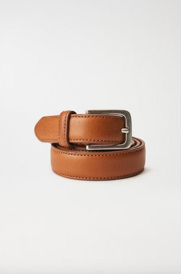 Fine ceinture en cuir marron salsa