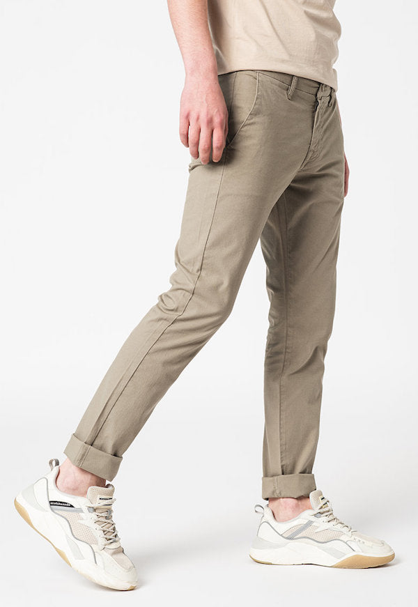 Pantalon chino Daniel Guess M2GB29