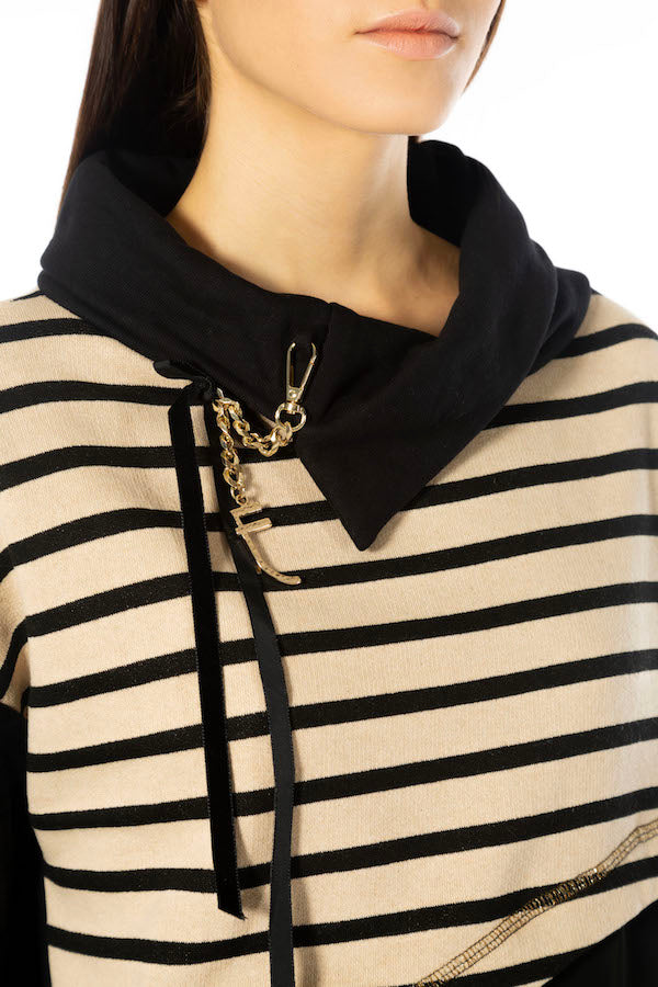 Pull rayé avec bijoux Elisa Cavaletti