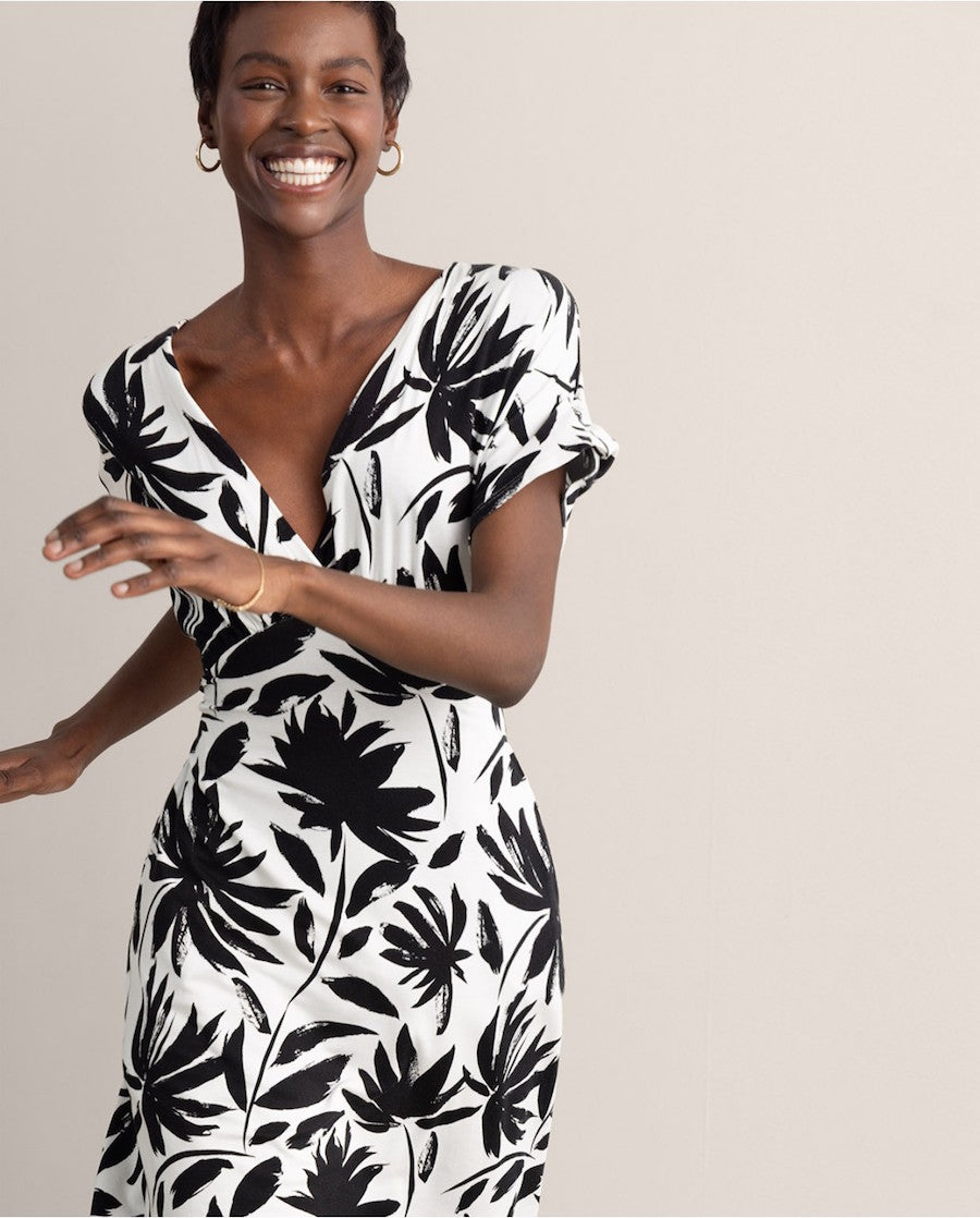 Robe longue noir et blanche Surkana