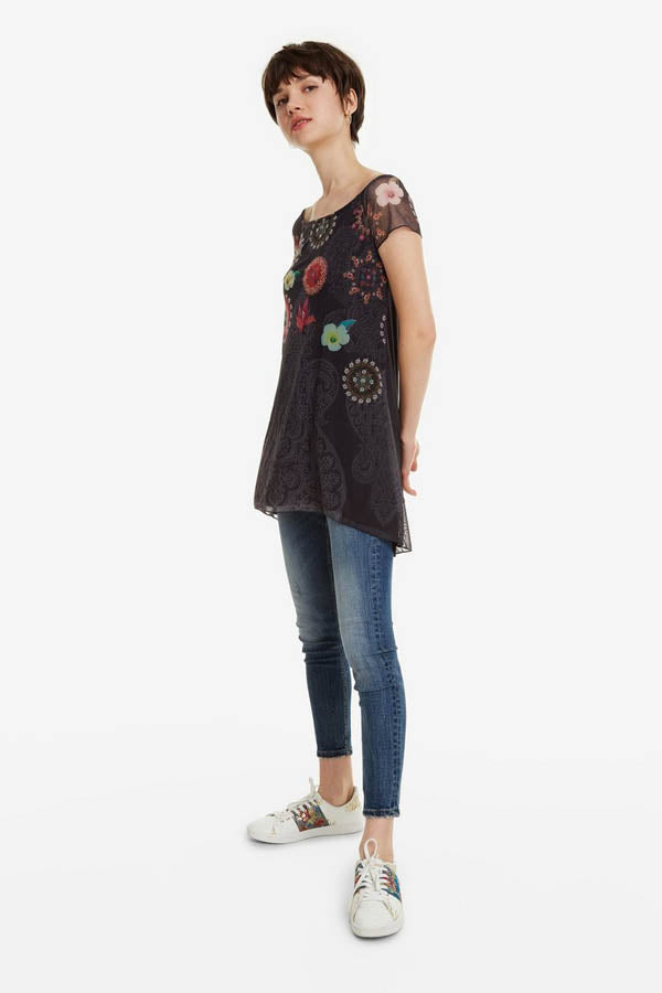 T shirt Betsy Desigual 19SWTK81