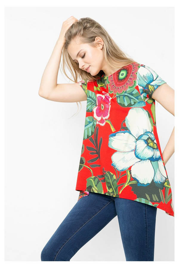 T Shirt Desigual 61T25Q8 rouge imprimé